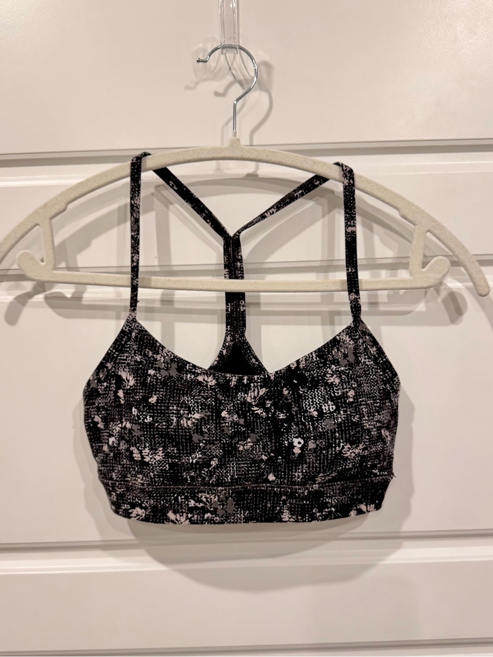 Lululemon Flow Y Bra Nulu Size 4 Equalized Multi Light Support B/C EUC - Picture 3 of 7